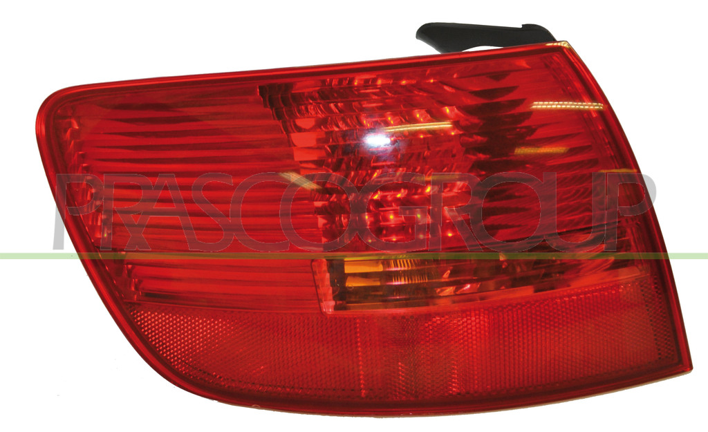 TAIL LAMP RIGHT-OUTER-WITHOUT BULB HOLDER STATION WAGON MOD. > 06