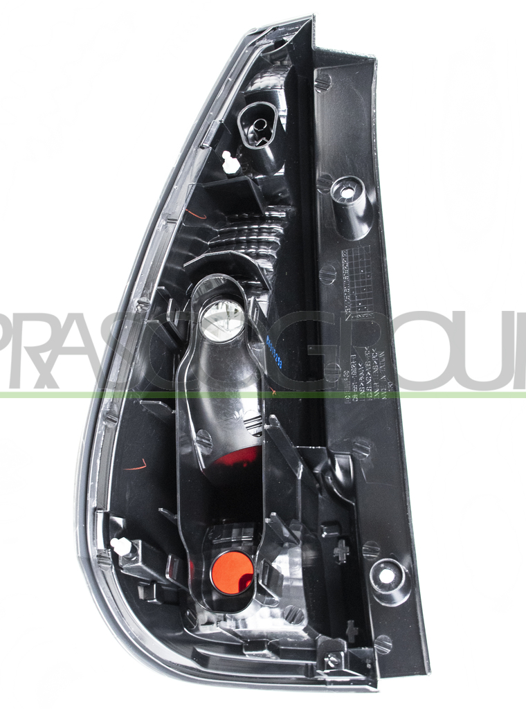 TAIL LAMP RIGHT-OUTER-WITHOUT BULB HOLDER