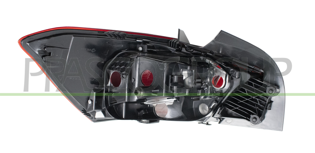 TAIL LAMP RIGHT-WITHOUT BULB HOLDER