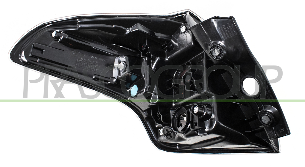 TAIL LAMP RIGHT-OUTER-WITHOUT BULB HOLDER