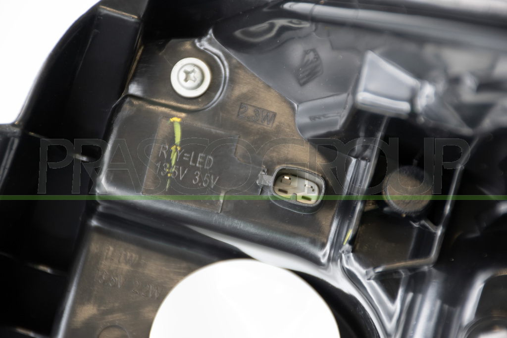 TAIL LAMP LEFT-OUTER-WITHOUT BULB HOLDER