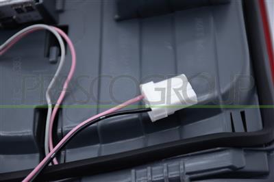 RUECKLEUCHTE RECHTS-INNEN-OHNE FASSUNG-LED-VALEO TYP
