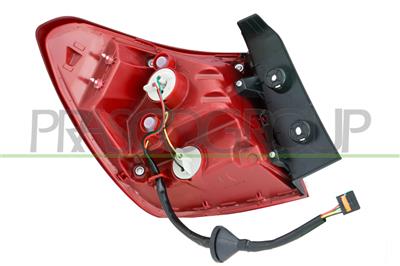TAIL LAMP RIGHT-OUTER-WITH BULB HOLDER