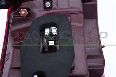 FANALE POSTERIORE DESTRO-ESTERNO-CON PORTALAMPAD-LED MOD. STATION WAGON