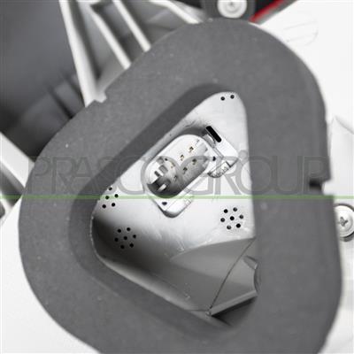 FANALE POSTERIORE DESTRO-CON PORTALAMPAD-LED