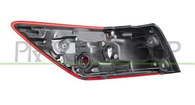 TAIL LAMP RIGHT-OUTER-WITHOUT BULB HOLDER