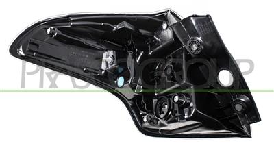 TAIL LAMP RIGHT-OUTER-WITHOUT BULB HOLDER
