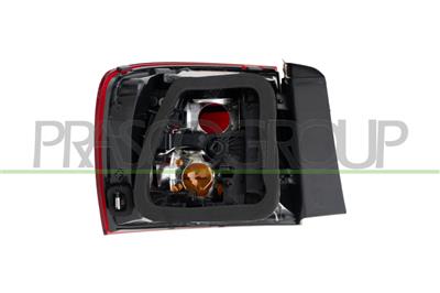 TAIL LAMP RIGHT-OUTER-WITHOUT BULB HOLDER-CHROME